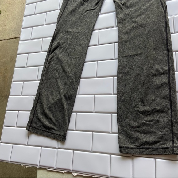 Athleta Sweatpants Size Large - Picture 4 of 4